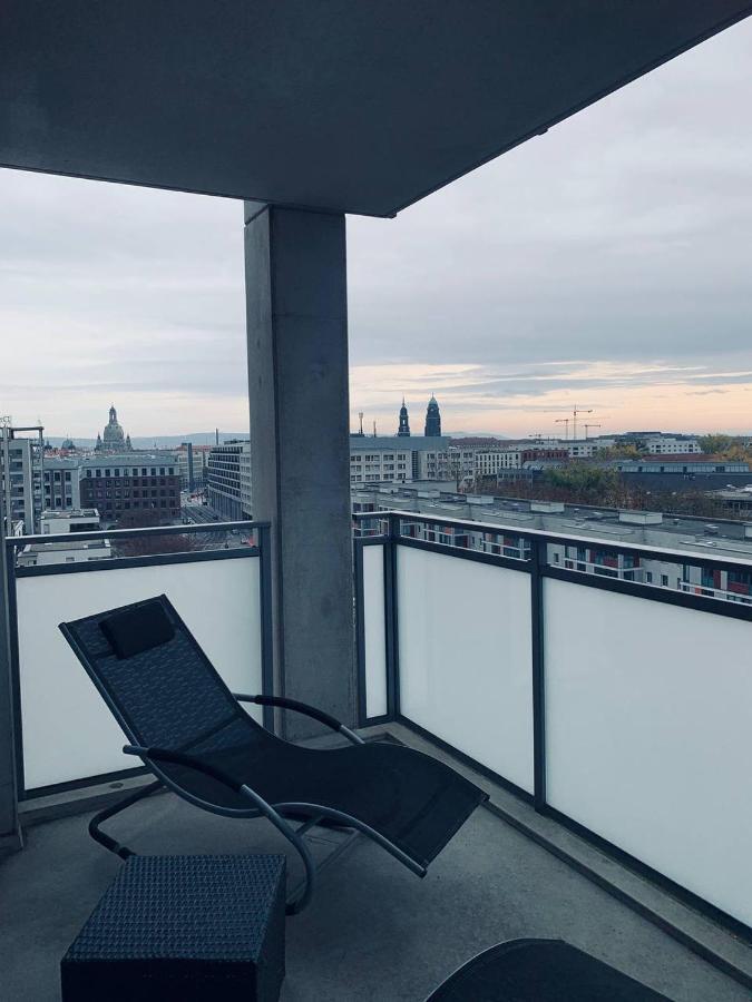Apartment Mit Penthouse Charakter In Drážďany Exteriér fotografie