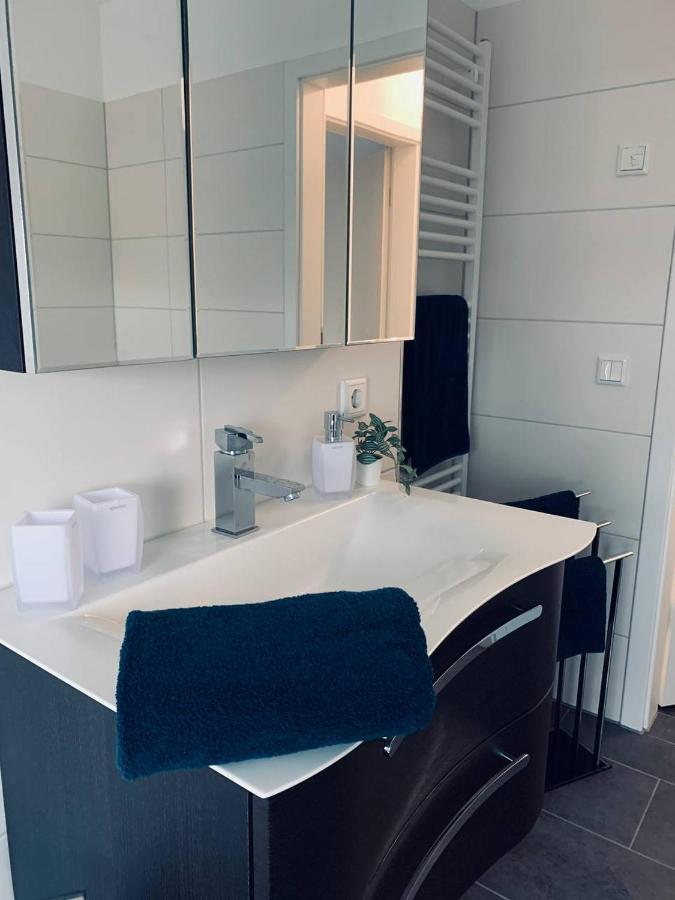Apartment Mit Penthouse Charakter In Drážďany Exteriér fotografie